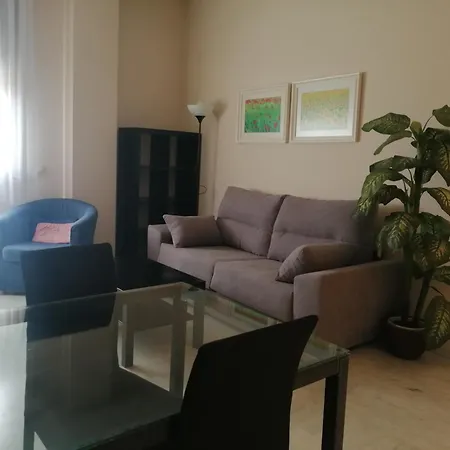 Edificio Luxsevilla * Севилья